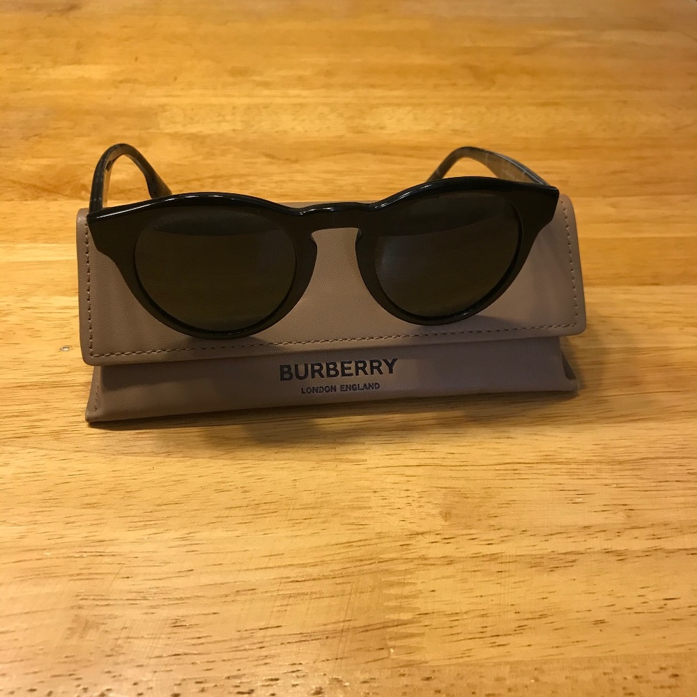 Burberry sunglasses